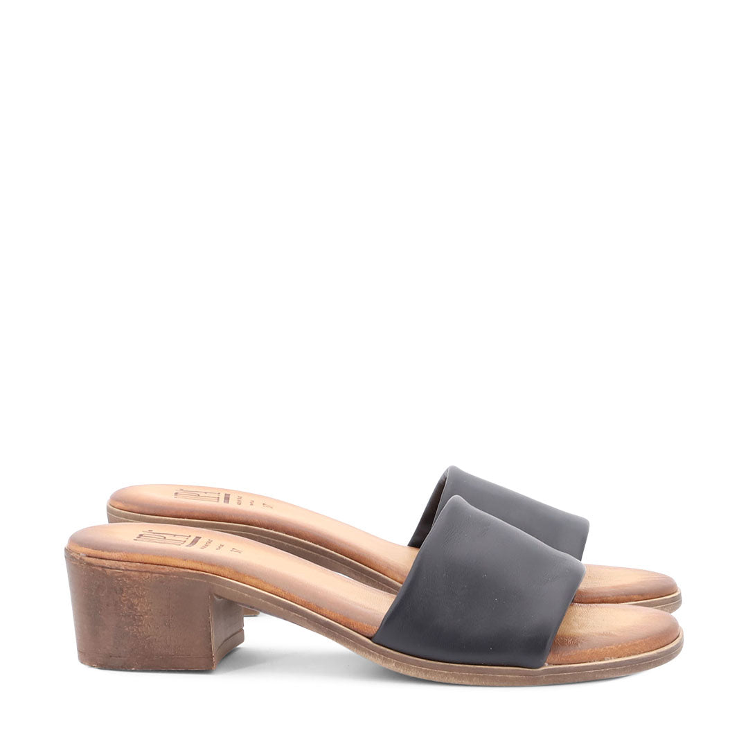 SLIPPER DOROTY